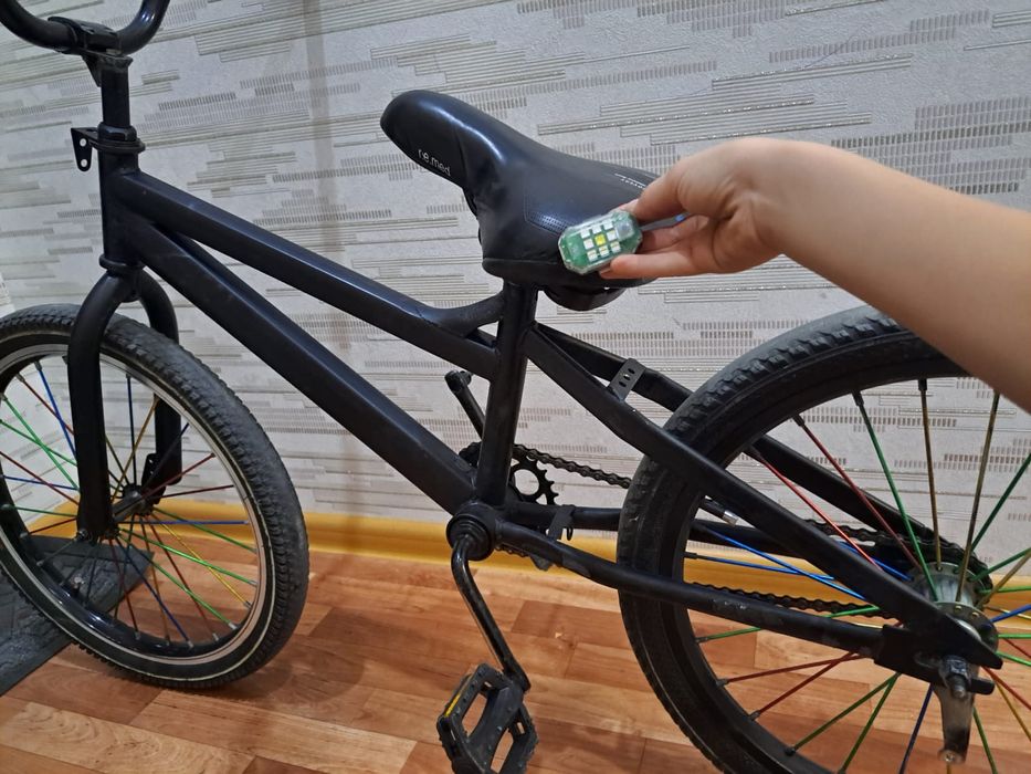 Bmx  продоется подарок антихвост