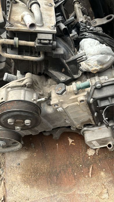 Мотор на volkswagen caddy 1,6