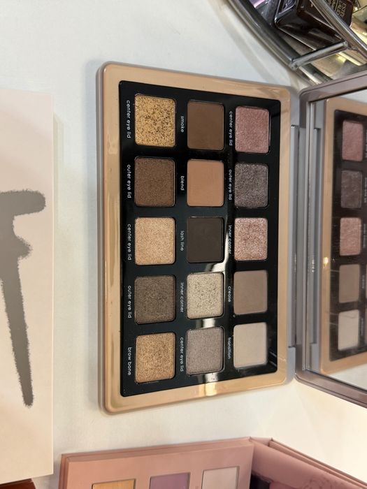 Грим палитри Fenty, Huda, Urban Decay, ND, Charlotte Tilbury