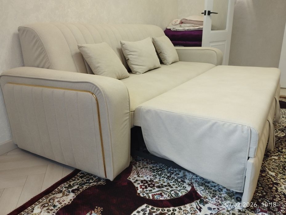 Диван - стильная модель