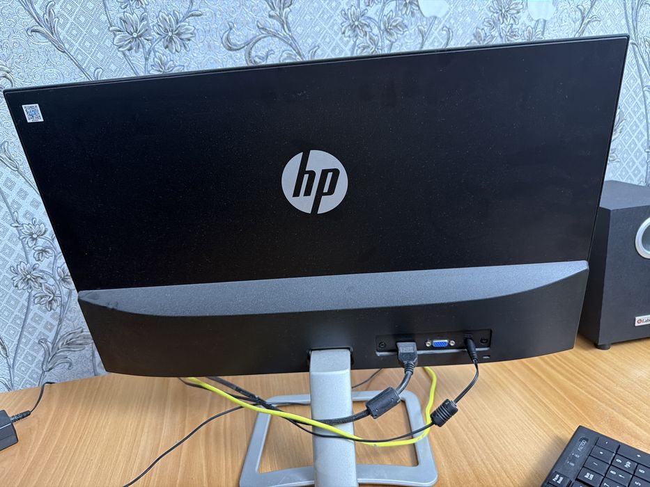 HP 24 es monitor