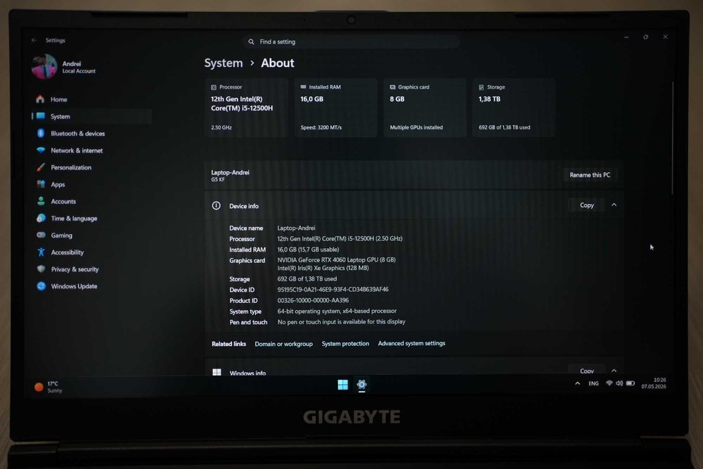 Laptop GIGABYTE G5 KF - i5-12500H / RTX 4060 / 16GB RAM / 1.5 TB Stocare