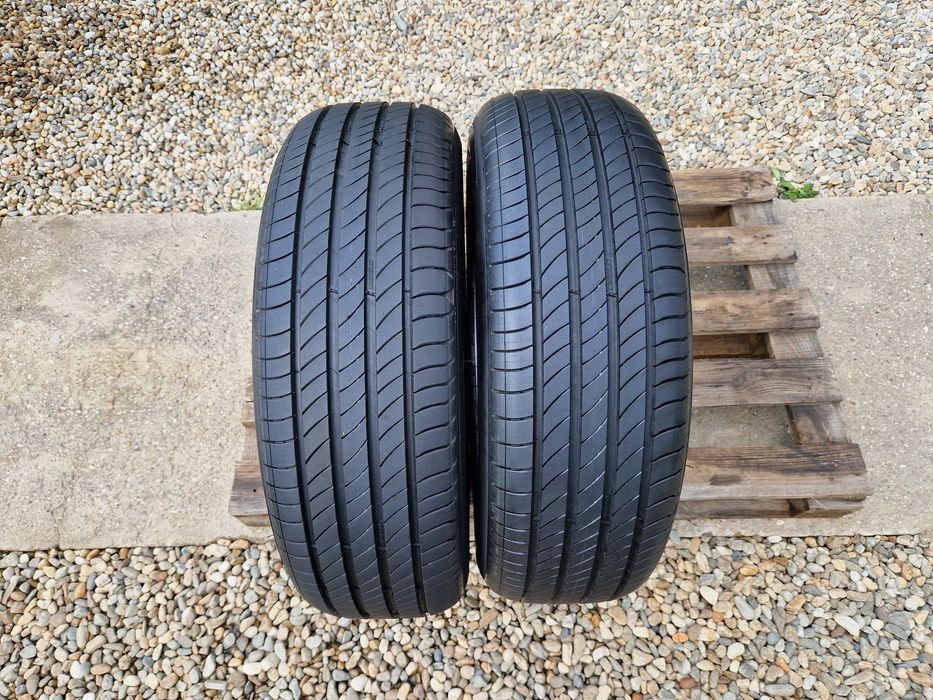 2anvelope vara 215 65 17 Michelin(profil 80% dot 2023)