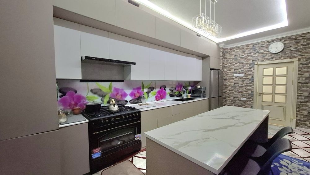 Сдается 3х комнатная Рудакий