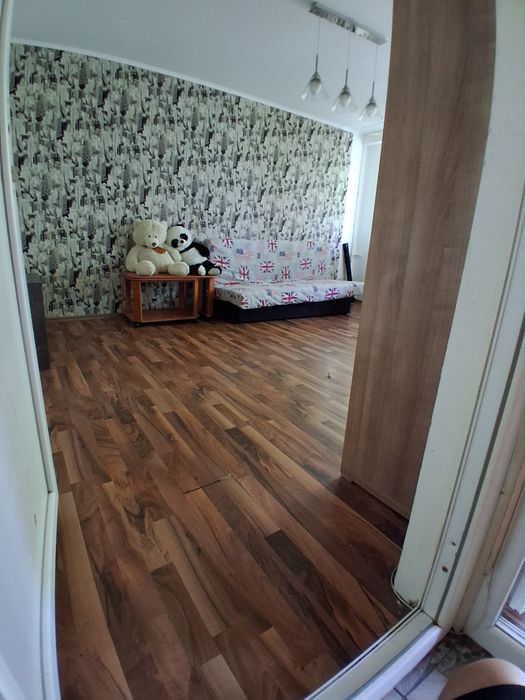 VÎND URGENT !!!       Apartament ...Zona, DRUMUL TABERE!I