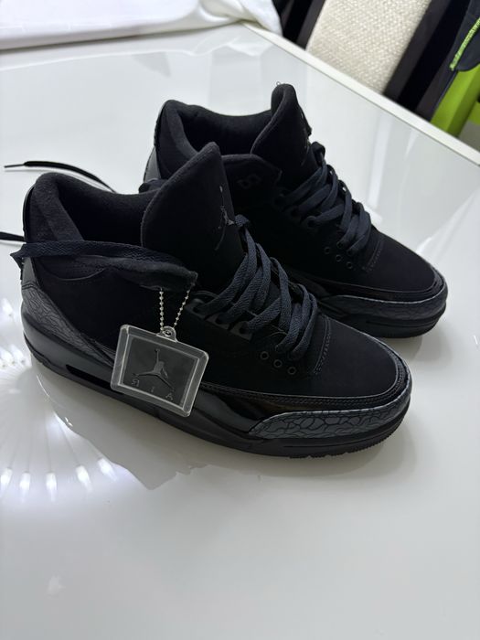 Adidasi Jordan 3 black cat marimea 43