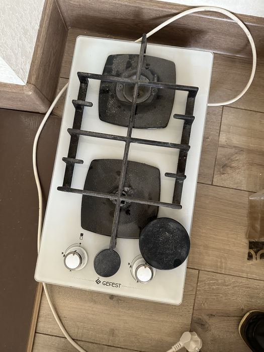 Газ варочная панель плита Gefest в хорошем состоянии