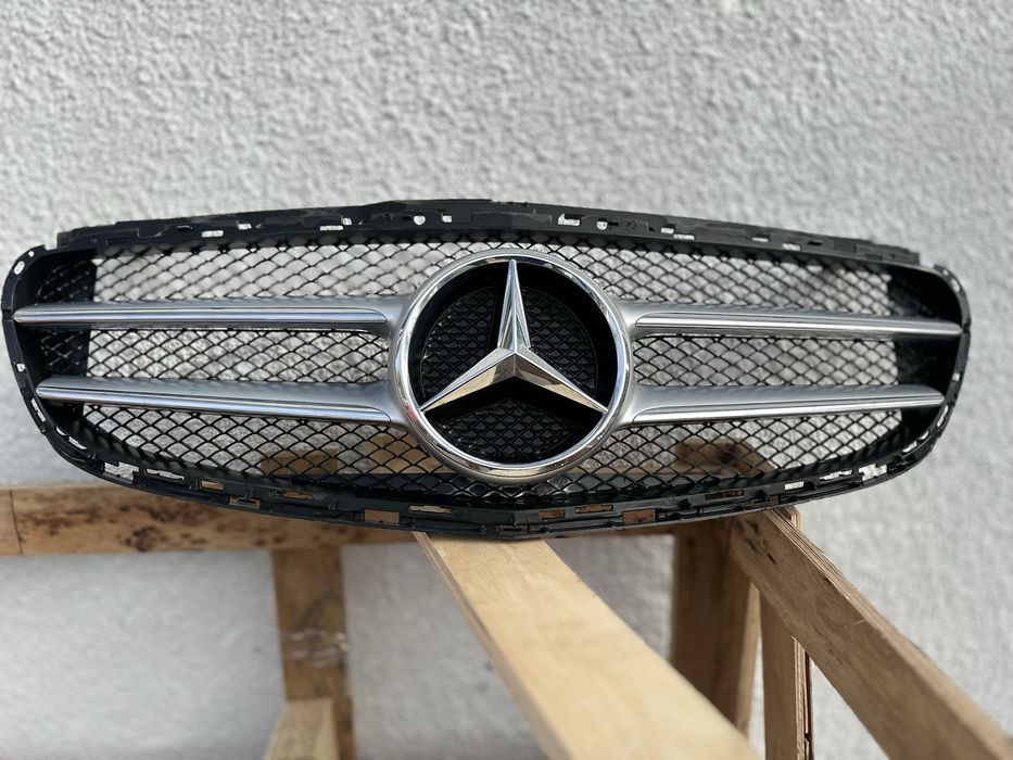 Предна решетка Mercedes w212