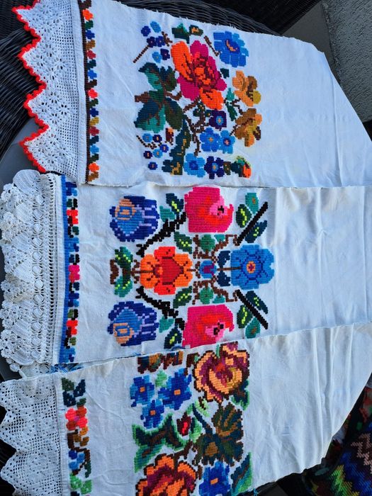 Vând lipidee/carpete/plocuțe/cuverturi/peretare, ștergare tradiționale