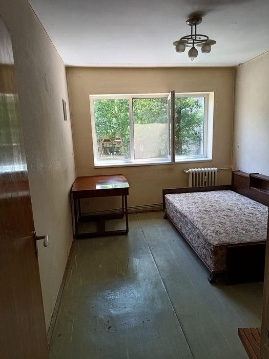 Apartament 3 camere, Militari