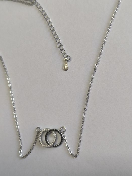 Сребърно колие - различни видове.