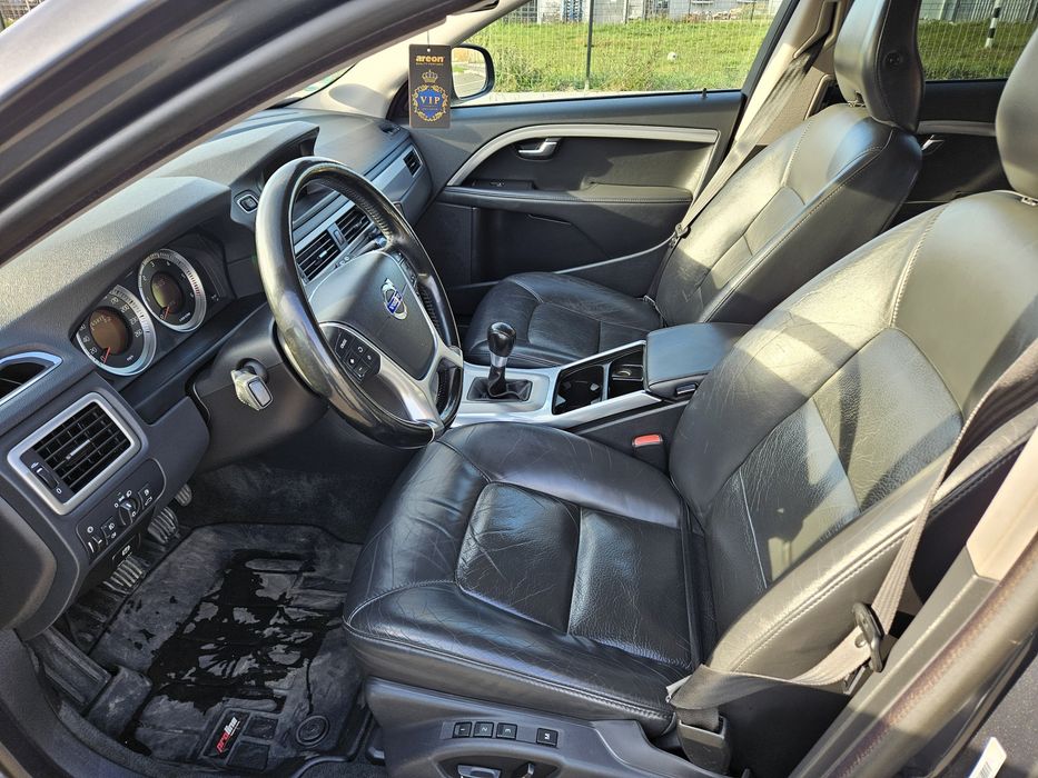 Volvo V70 D3 2.0 diesel 5 pistoane
