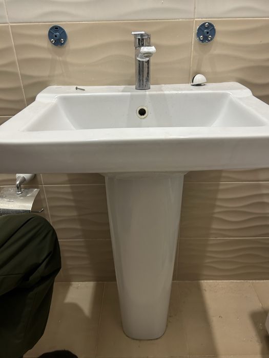 Продам Унитаз и раковину