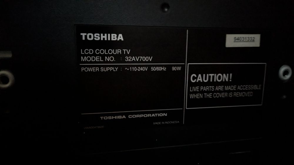 Продам телевизор Toshiba 32AV700V (32")