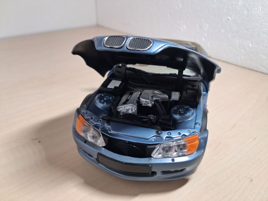 BMW Z3 scara 1:18 UT