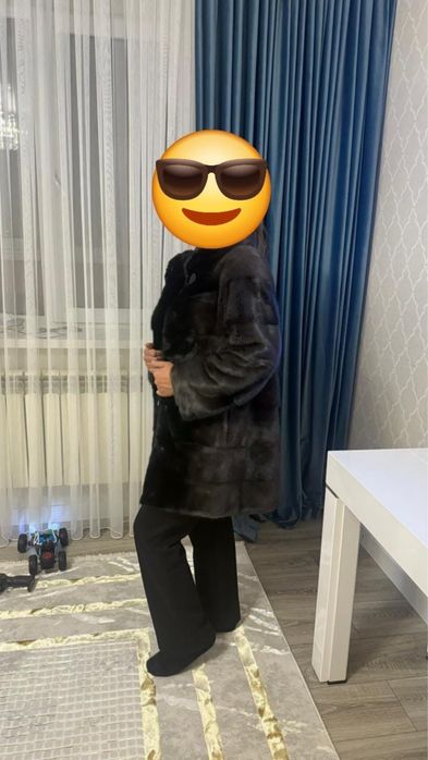 Продаю норковую шубу