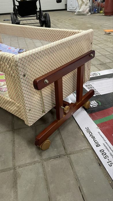 Пролам детскую люльку