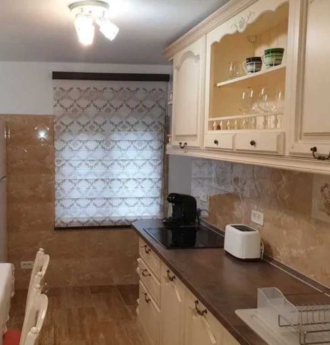 Дава се под наем Тристаен апартамент в Пловдив, Младежки Хълм - 88 кв.м за 316.2 € - Снимка #3