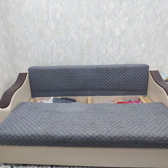 Диван. Самовывоз