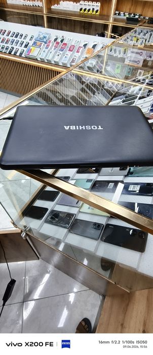 Ноутбук Toshiba i3(2)