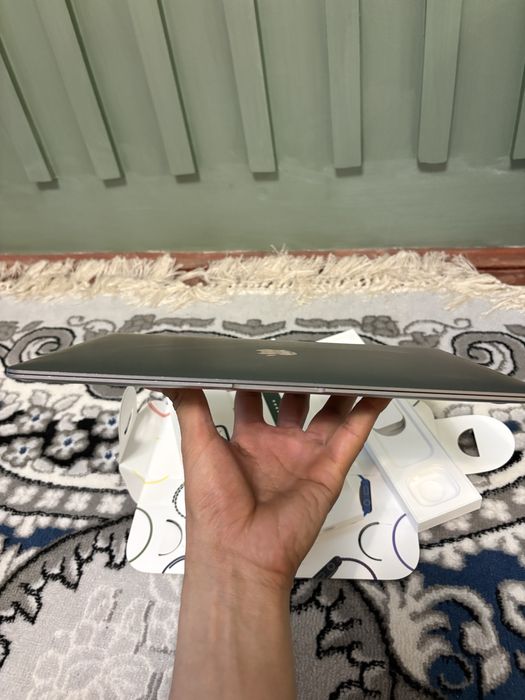 Macbook air 13 m1 256