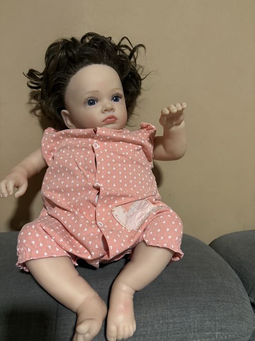 Papusa reborn cu suzeta pampers si ursulet