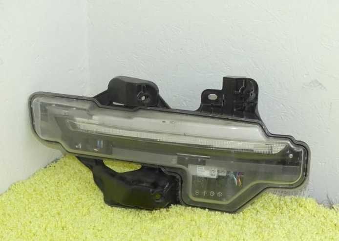 Десен габарит/мигач Мазда МХ-30 / Мазда СХ-30/ OEM: DN4J-51060