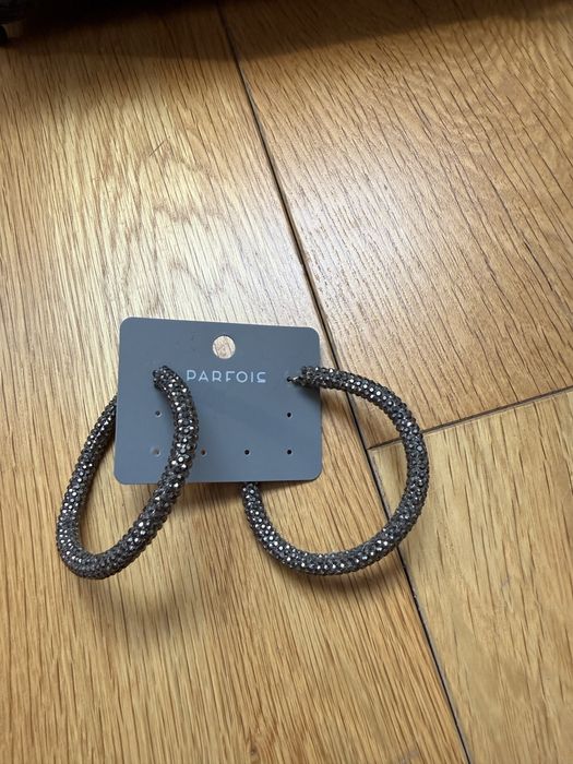 Обеци, чисто нови или малко носени