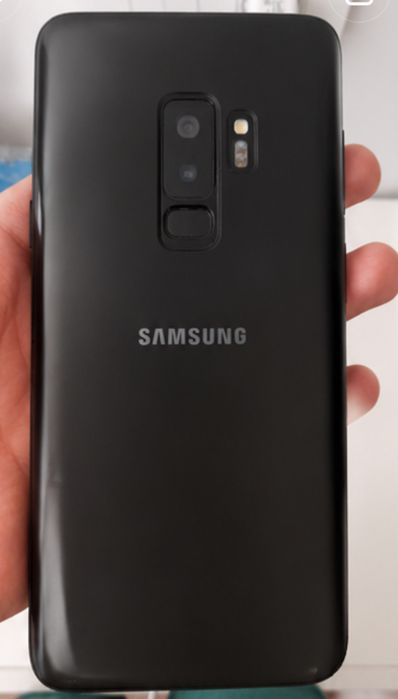 Обменяю самсунг с9+