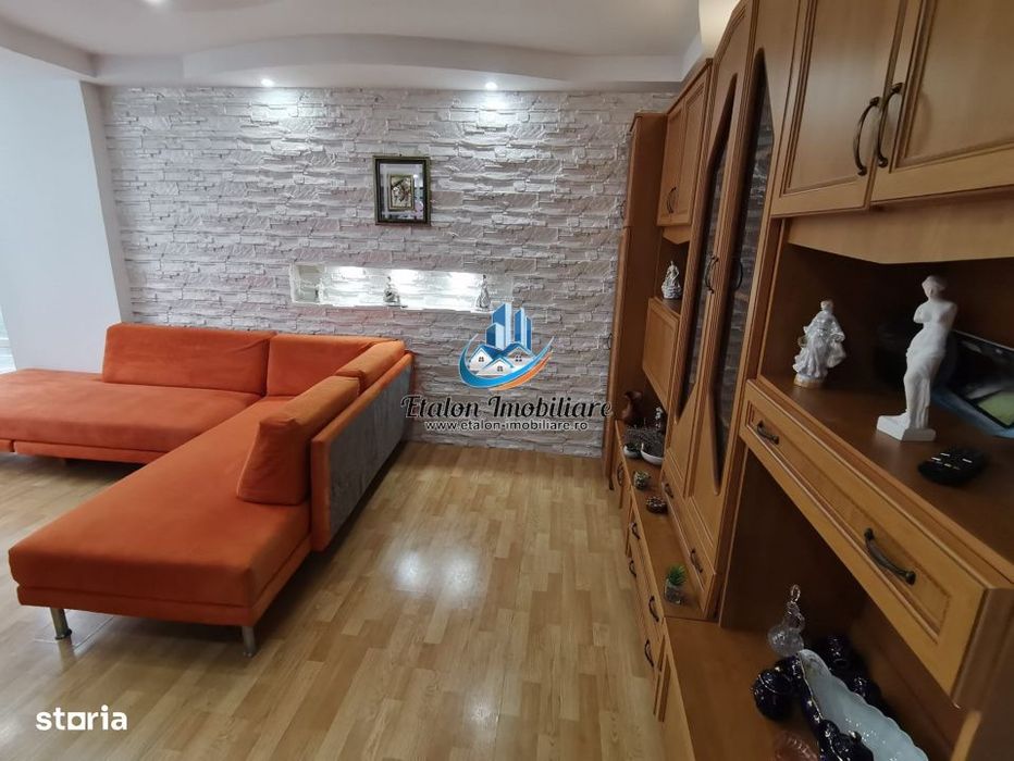 Apartament 2 camere, etaj 1, ultracentral, zona Muzeu Piatra Neamt