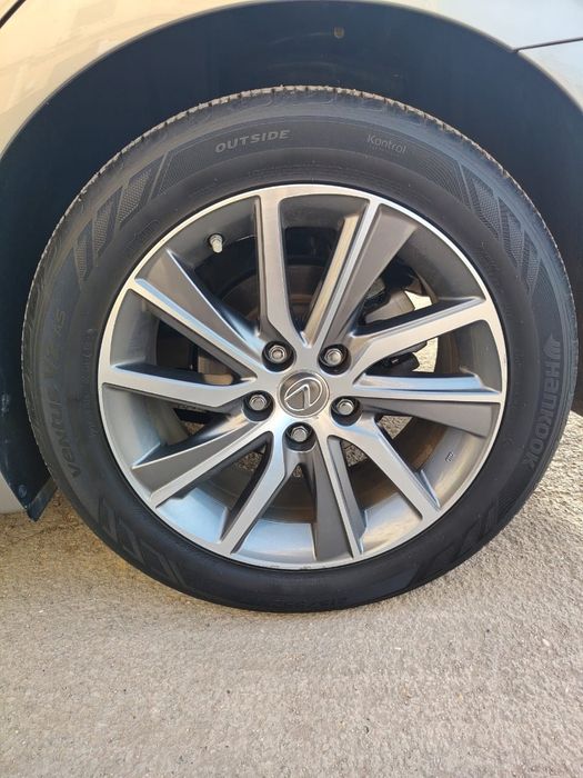 Продаются диски с резиной