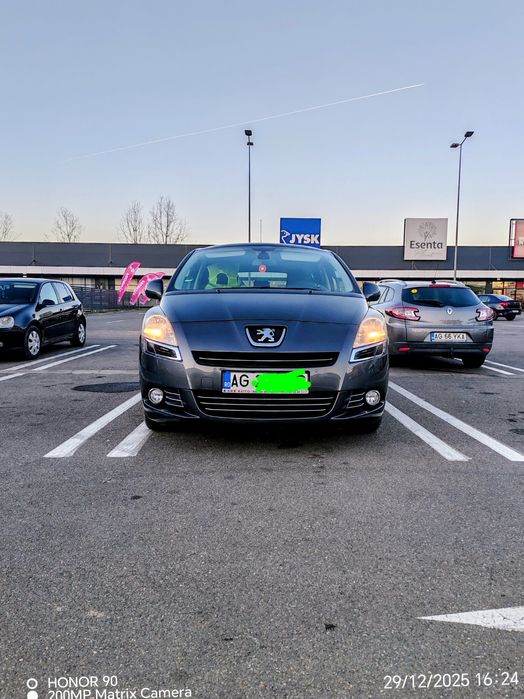 Peugeot  5008 1.6 Hdi  ca nou