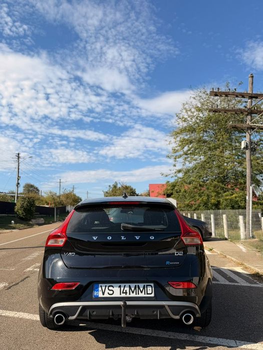 VOLVO V40 2015 — imagine 9