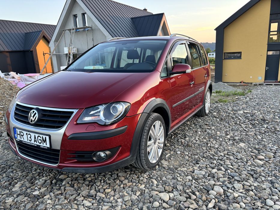 Volkswagen Cross Touran automat