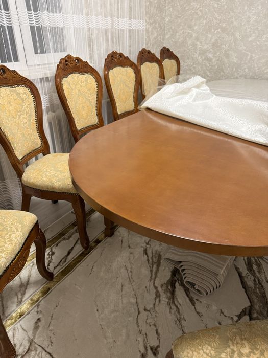Продам стол со стульми