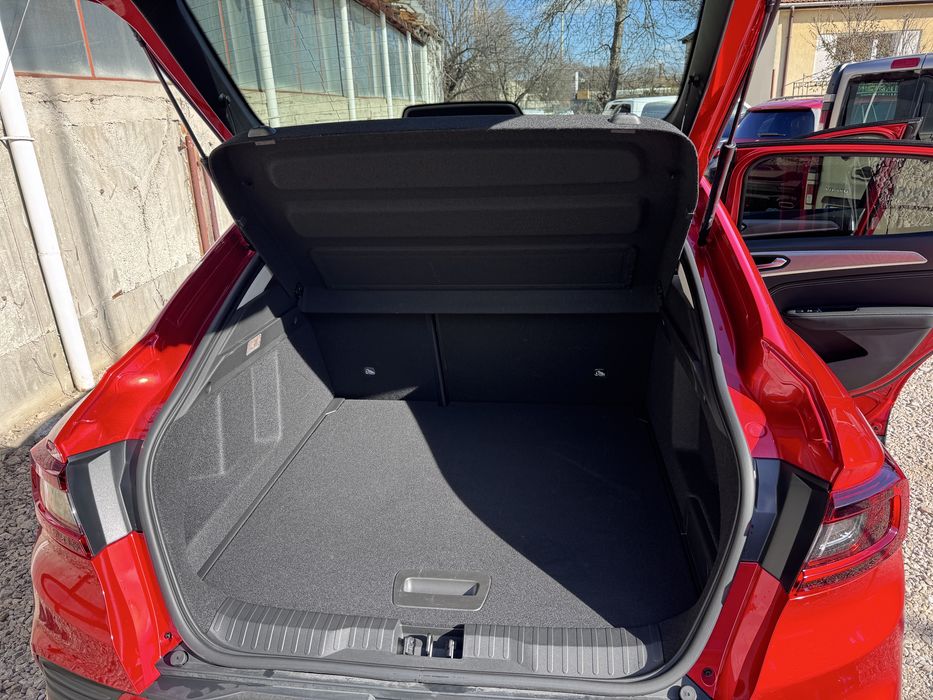 E-TECH, distronic,LED, piele, scaune electrice, intretinere Renault