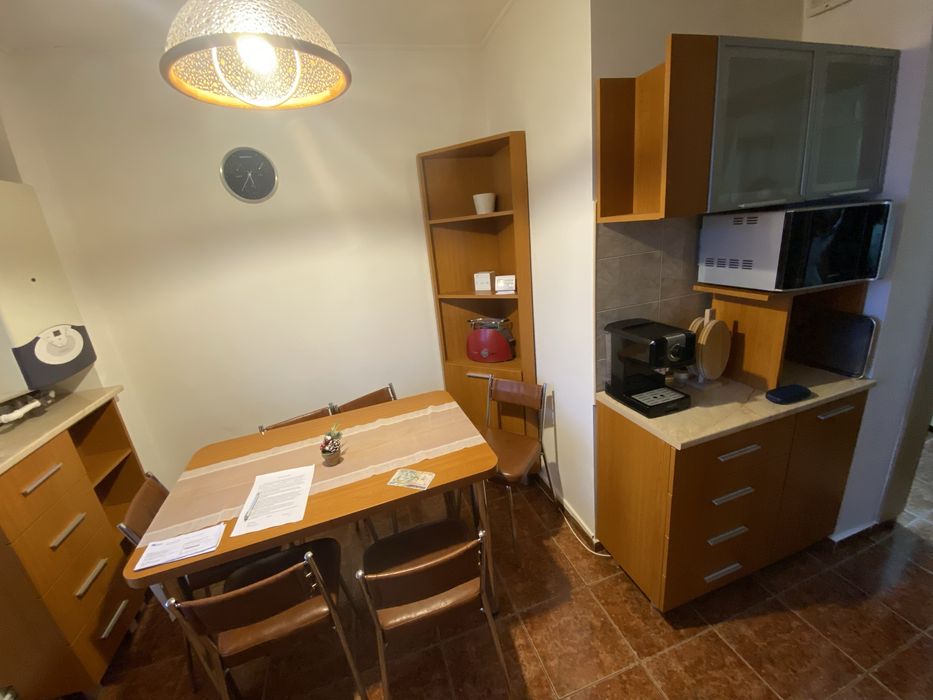 Inchiriez Kiado apartament 2 camere