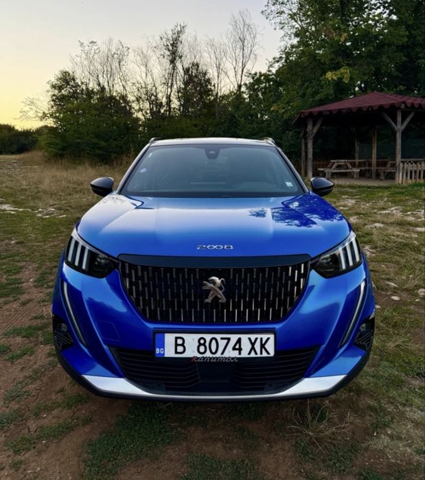 Peugeot 2008 GT PURETECH EAT 8 131
