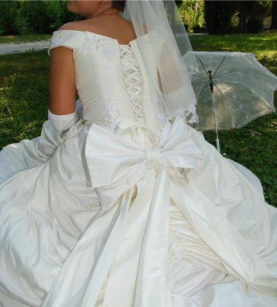 Rochie mireasa model unicat