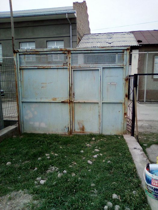 Дарвоза сотилади