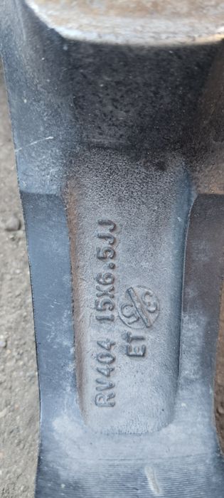 Продам комплект колес