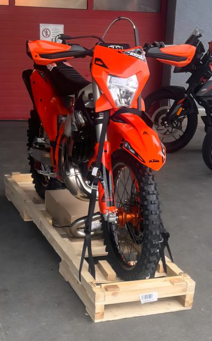 KTM 300 TBI 2026 Husqvarna TE 300 2026 GasGas EC 300