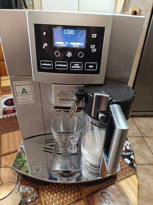 de vanzare Delonghi Perfecta Cappuccino Graphic Touch