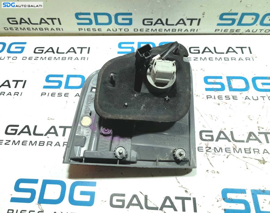 Stop Lampa Tripla Dreapta de pe Haion Haion Portbagaj Toyota Avensis 3 Facelift T27 Break Combi 2009 - 2018 [N0300]