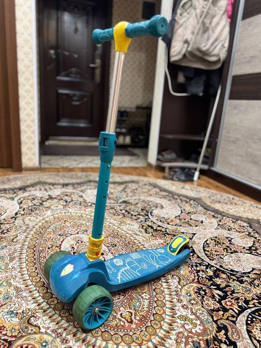 Детский самокат для мальчиков и девочек...