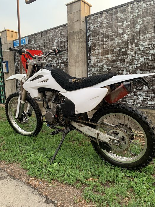 Продам эндуро мотоцикл 06