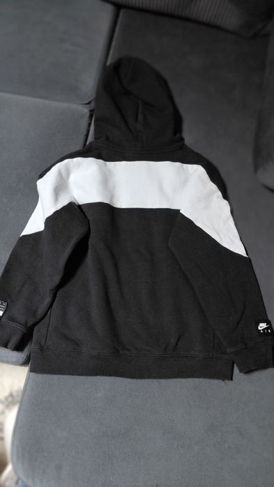 Nike суичър 157-170см.