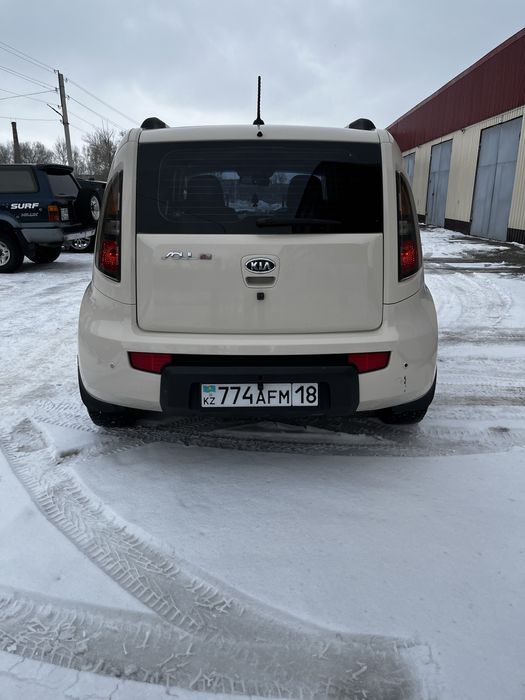 Автомобиль киа soul