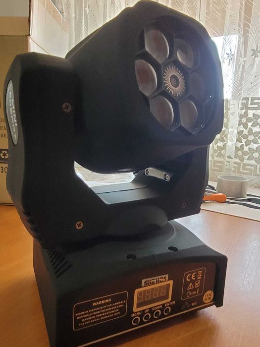 Beam uri 6 x 15W RGBW cu mini laser pe mijloc moving head dj formatii disco