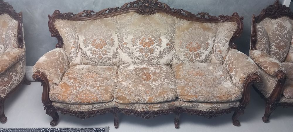 Set.canapea și doua fotolii vintage .